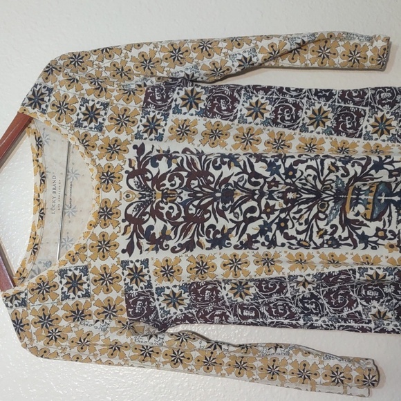 USED LUCKY BRAND YELLOW PRINT LONG SLEEVE SIZE SMALL - Picture 3 of 6
